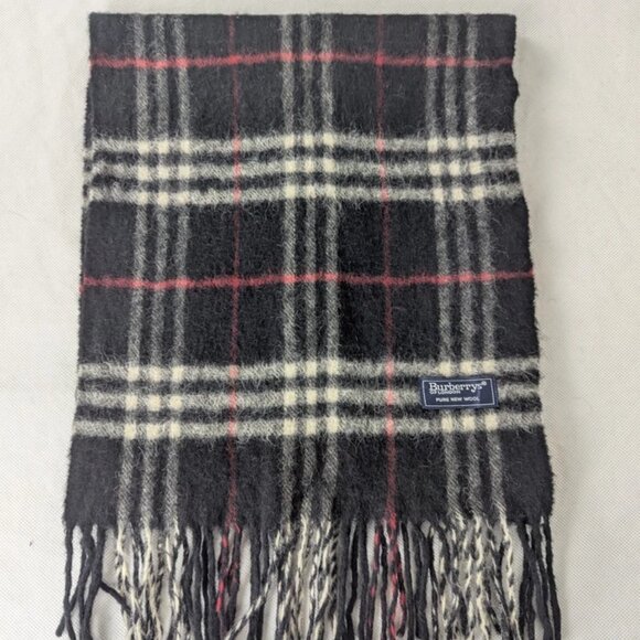 Authentic Pre-Owned Burberry's wool Scarf Black – Unisex Check – Premium Wrap. - Picture 5 of 7
